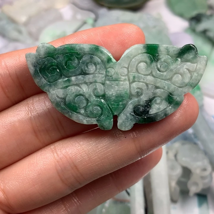 定制翡翠未镶嵌翡翠