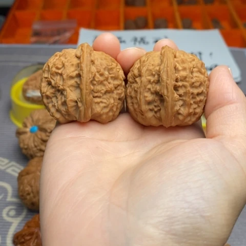 把件文玩核桃39三角白