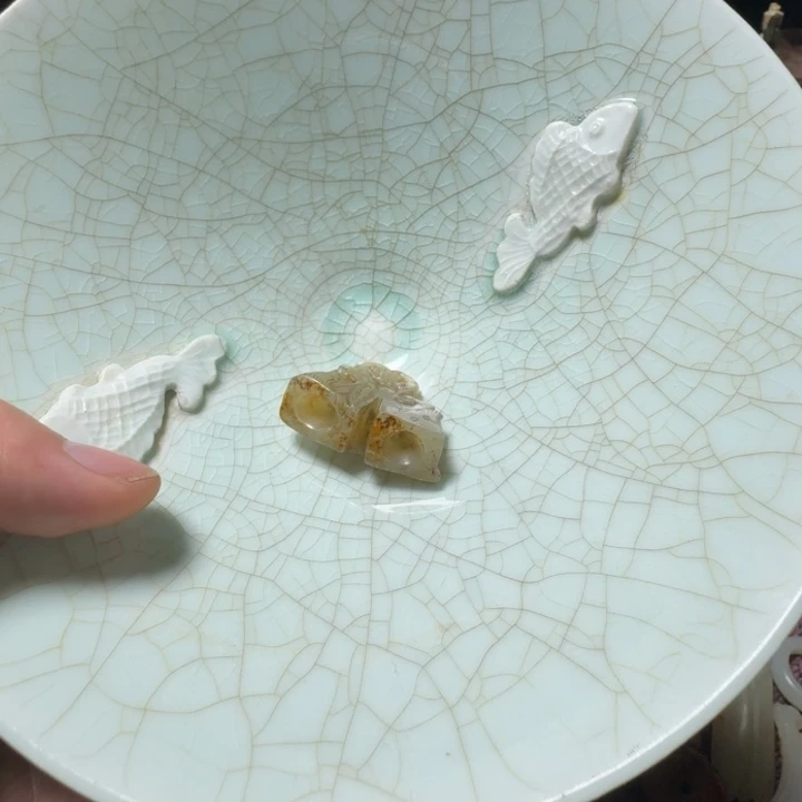 马***督瓷片双鱼青瓷开片大碗