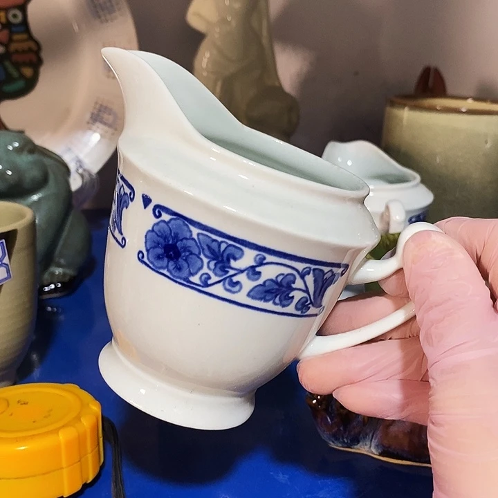 瓷片四厂青花翡翠瓷公道杯