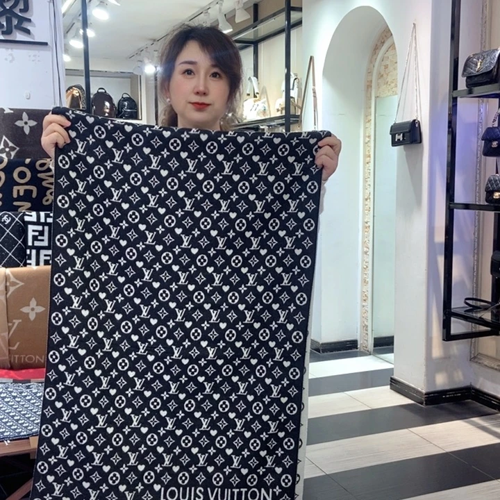 绵美丽诺羊毛秋冬季羊毛混纺围巾