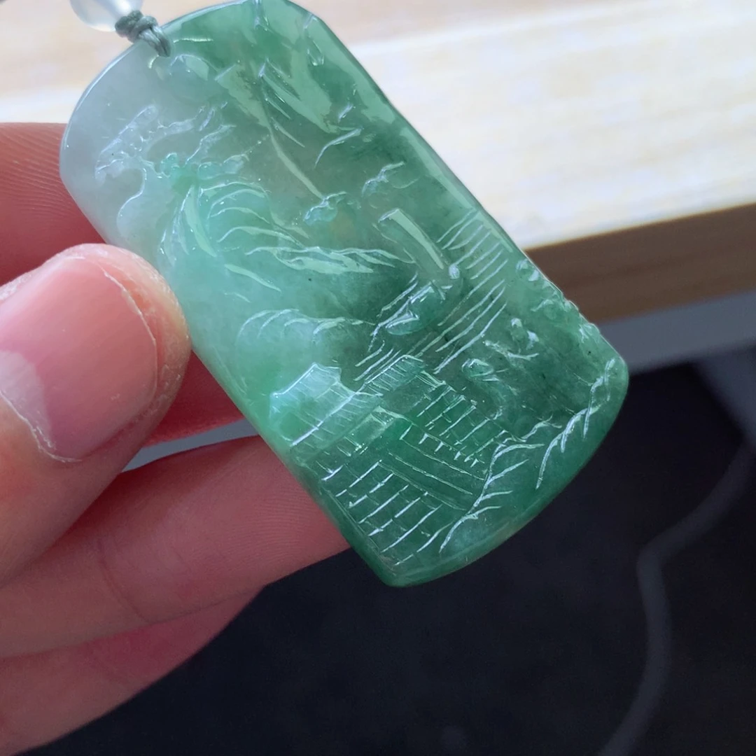 翡翠颈饰未镶嵌吊坠