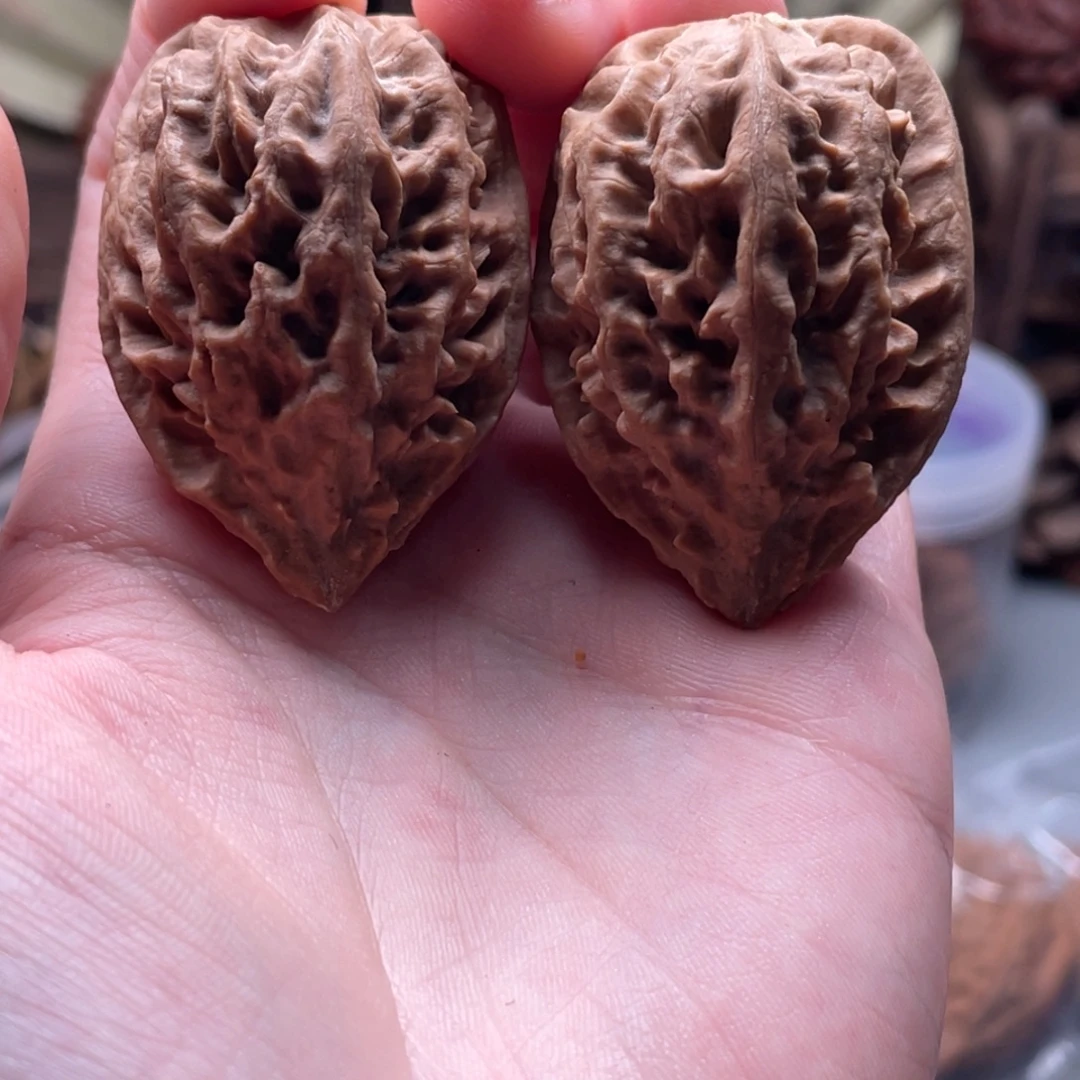 文玩核桃把件楸刀鱼40