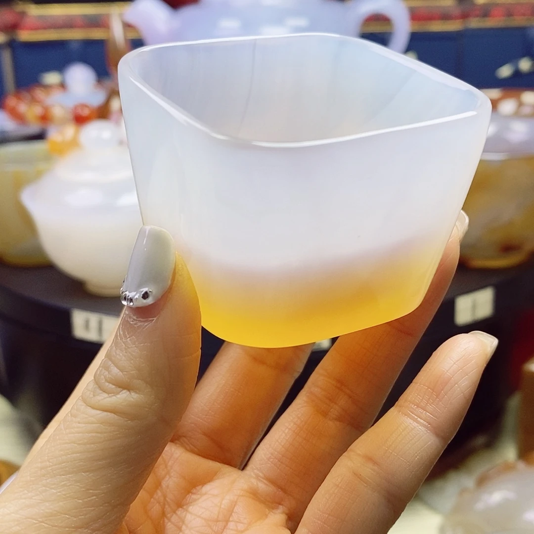 未镶嵌四方杯玛瑙/玉髓