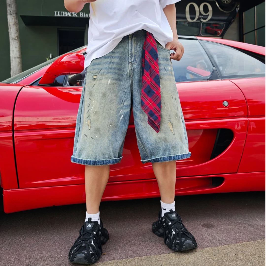【送丝巾】牛仔七分裤男女同款喷漆做旧做脏磨破短裤