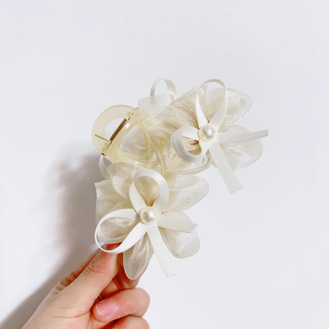 云朵泡泡纱蝴蝶结抓夹女公主头轻奢鲨鱼夹子高级感发夹子发饰1868