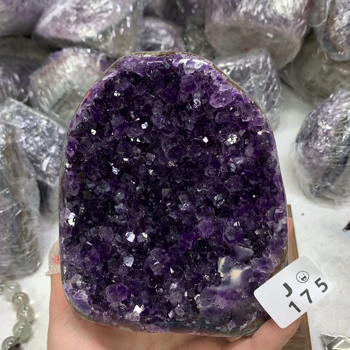 水晶大型摆件（非配饰）未镶嵌