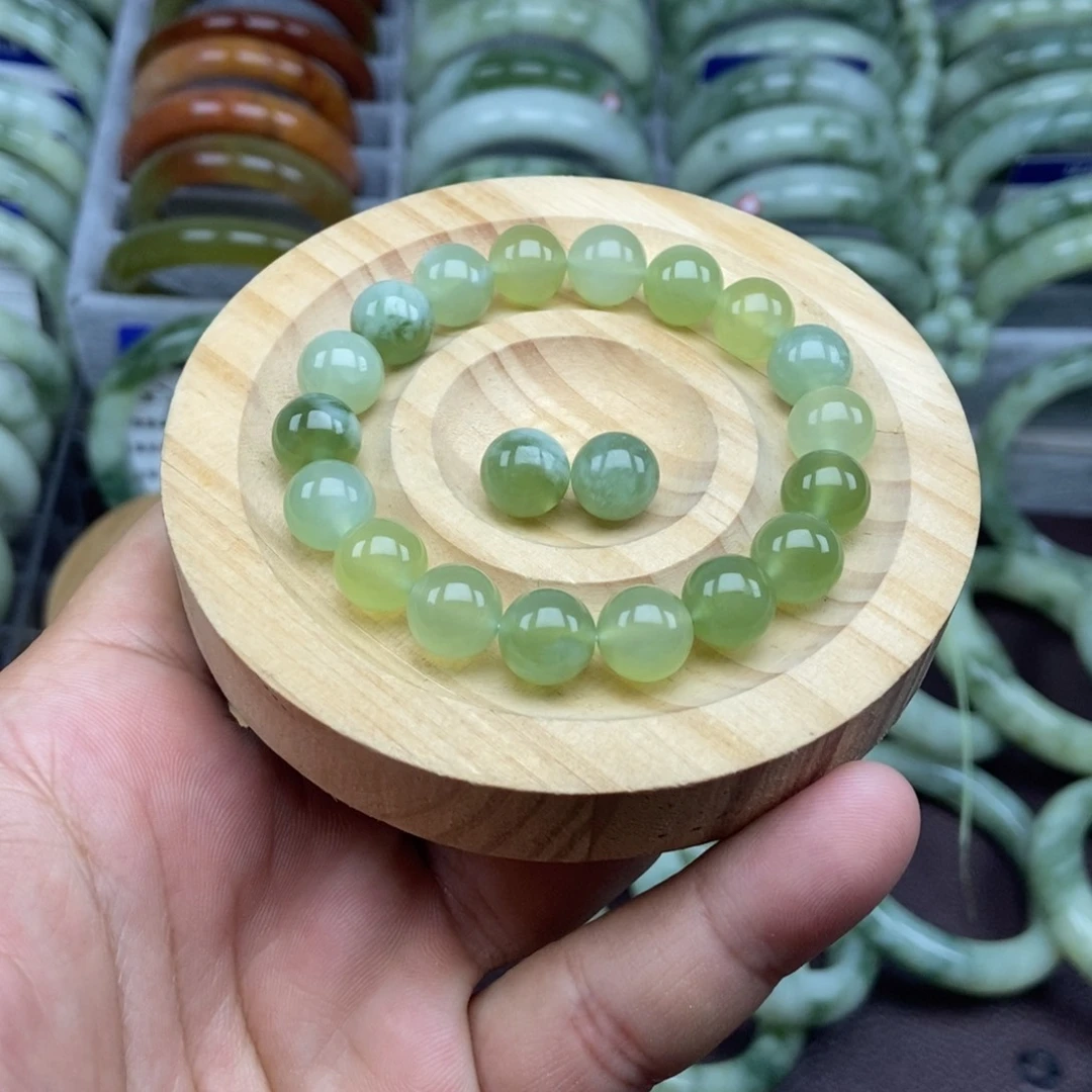 未镶嵌蛇纹石玉手链