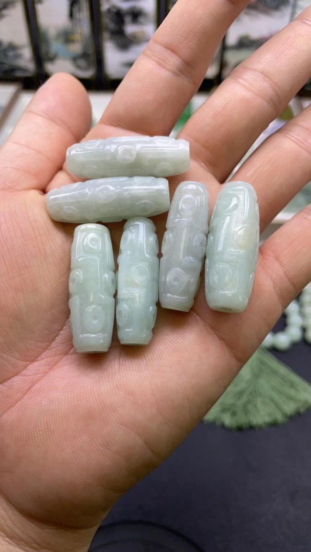 天然缅甸翡翠A货挂件