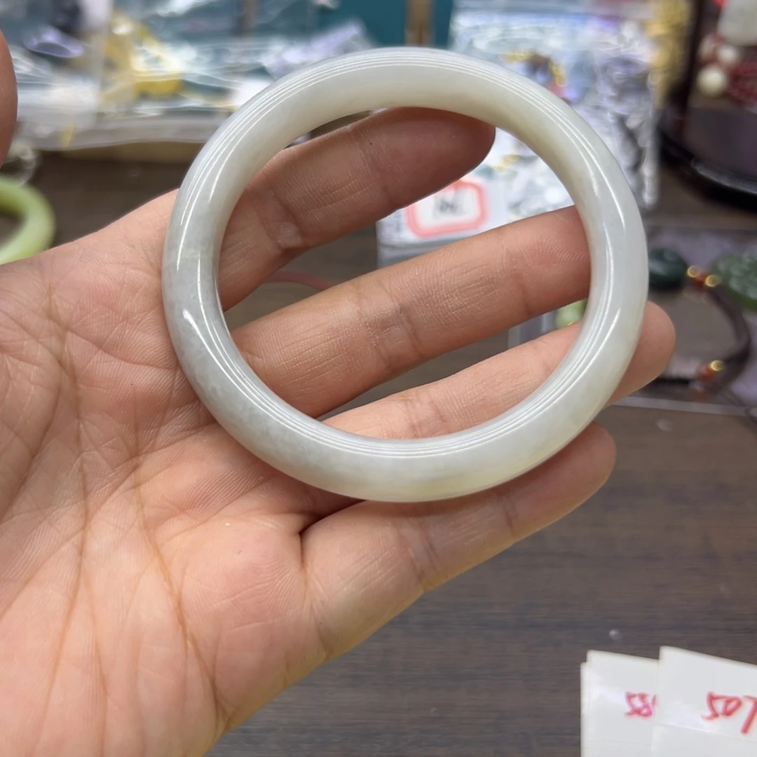 和田玉未镶嵌手镯58.7圈围484