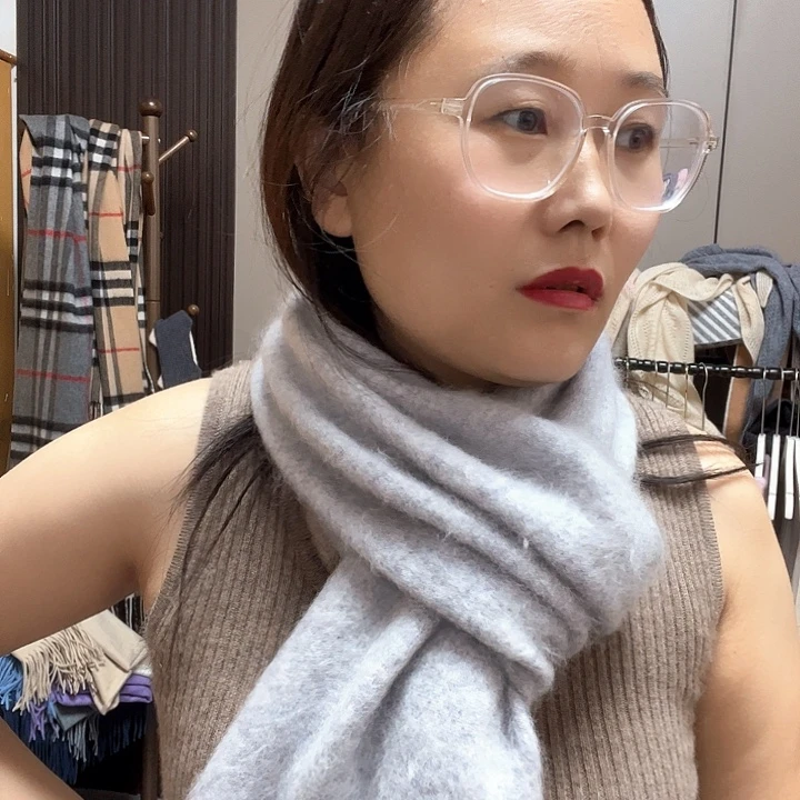 山羊绒拉绒灰色围巾