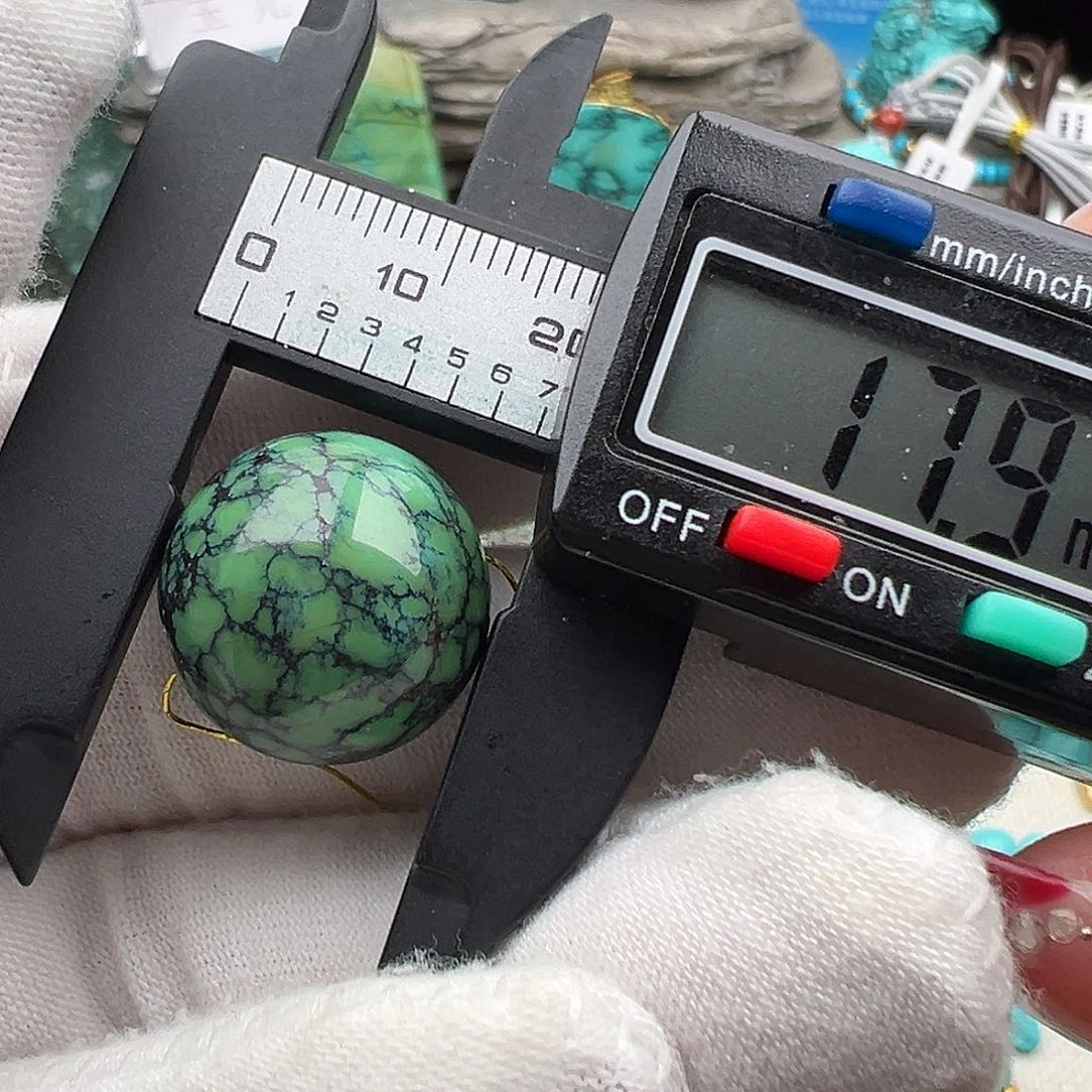 绿松石配饰未镶嵌