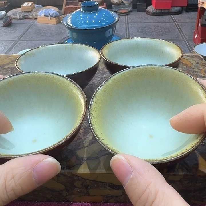 老窑烧品茗杯四个。。。
