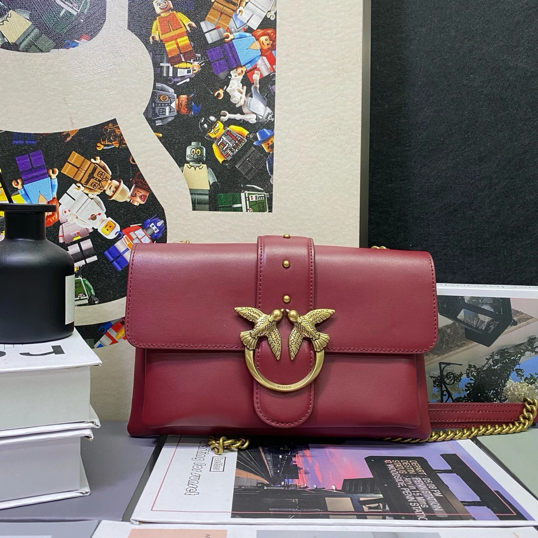 95新 PINKO 23128斜挎包24*15