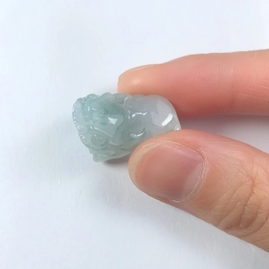 翡翠未镶嵌颈饰缅甸A货，每天下午1点半开播