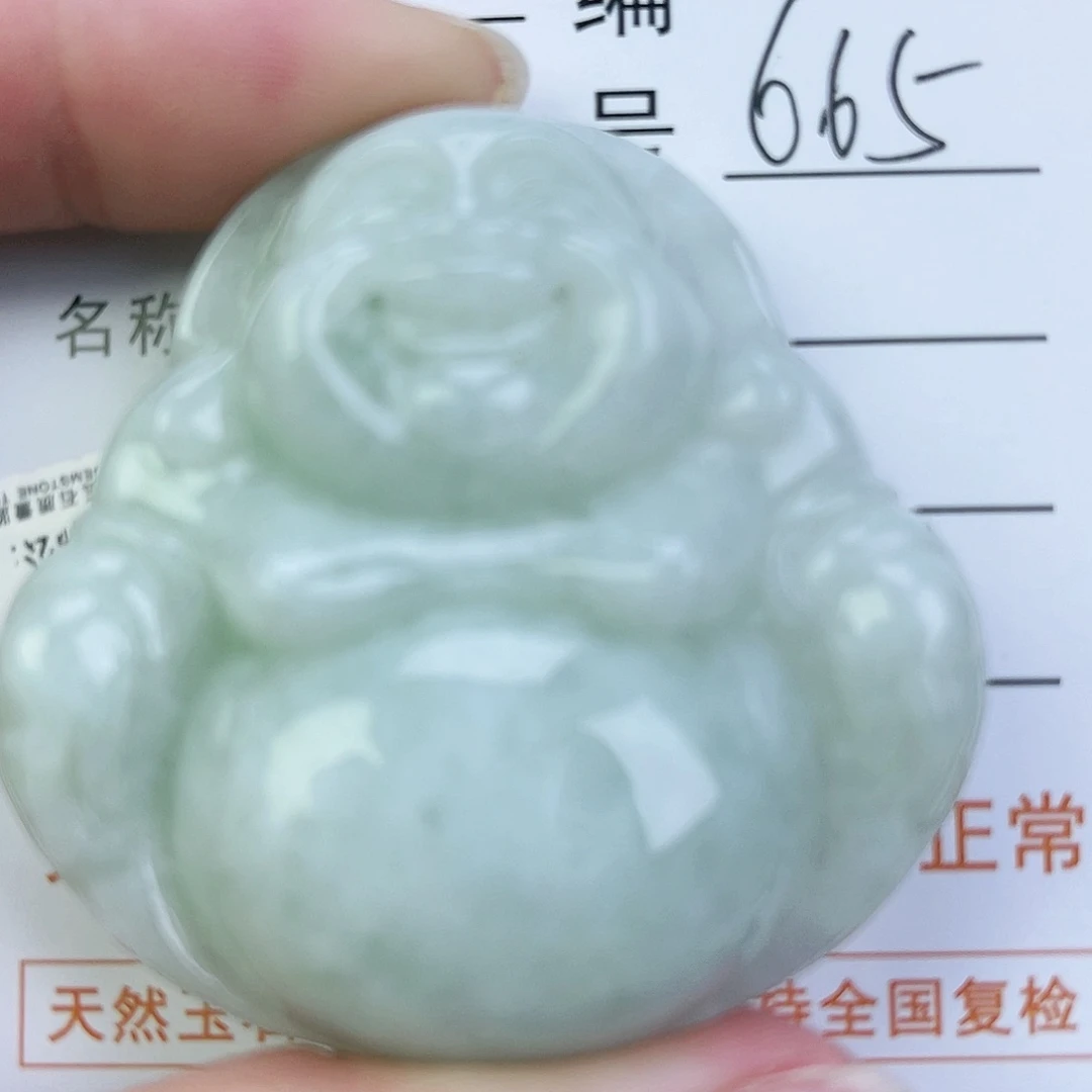 翡翠颈饰未镶嵌佛公