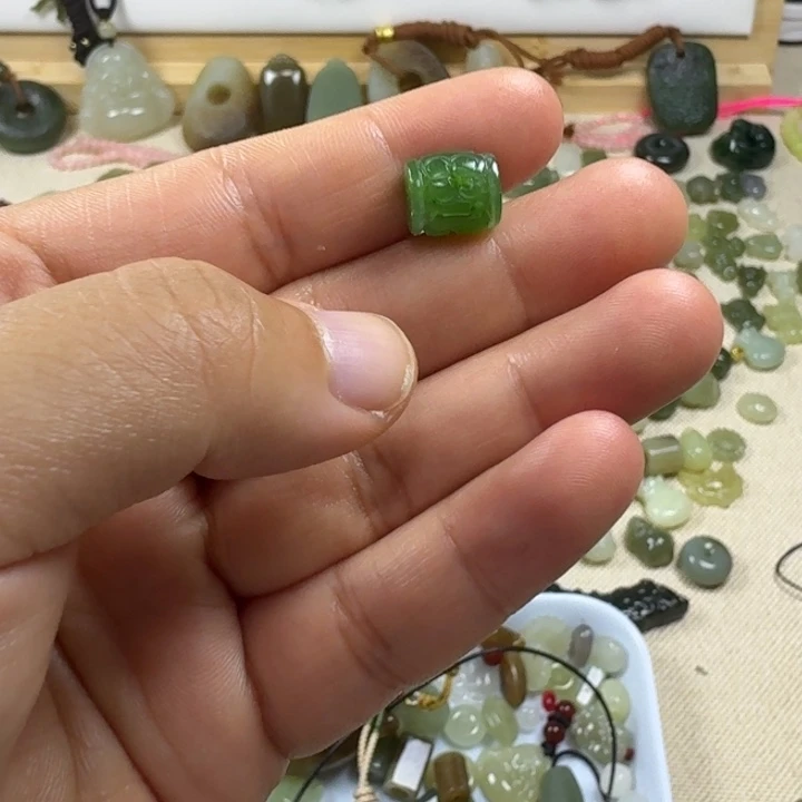 和田玉未镶嵌包链