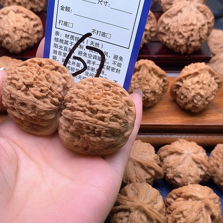 吊坠桃核南疆石狮子头42