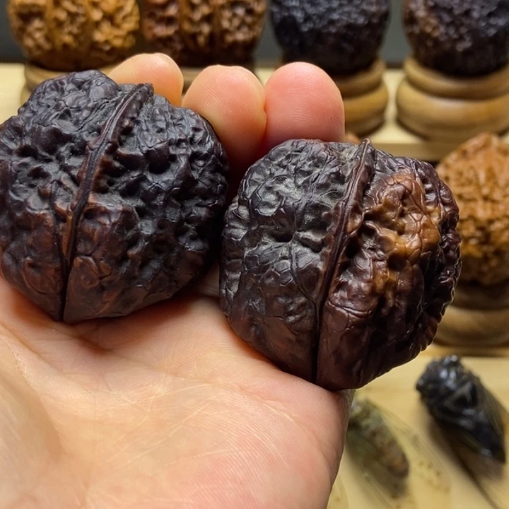 把件文玩核桃九五玄包