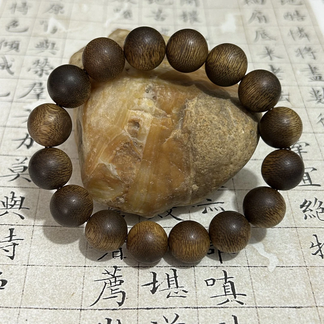 z-1028【海南玉化糖结白奇楠】14mm，27.02g