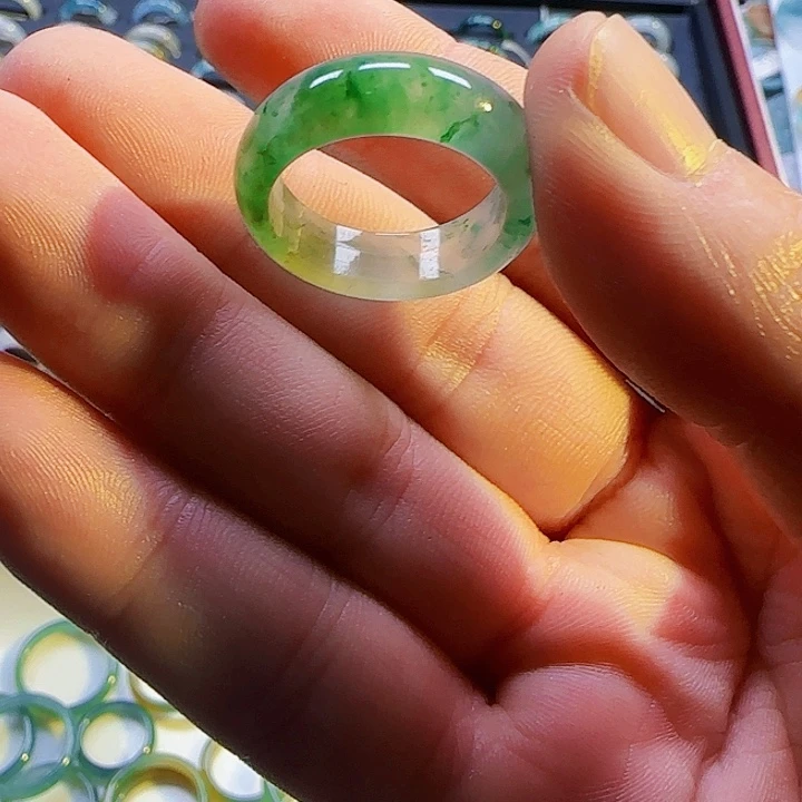 翡翠戒指未镶嵌11111111