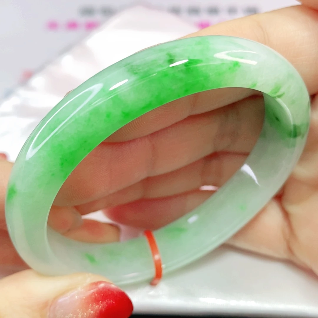 未镶嵌手镯（贵妃镯）翡翠54圈性价比高