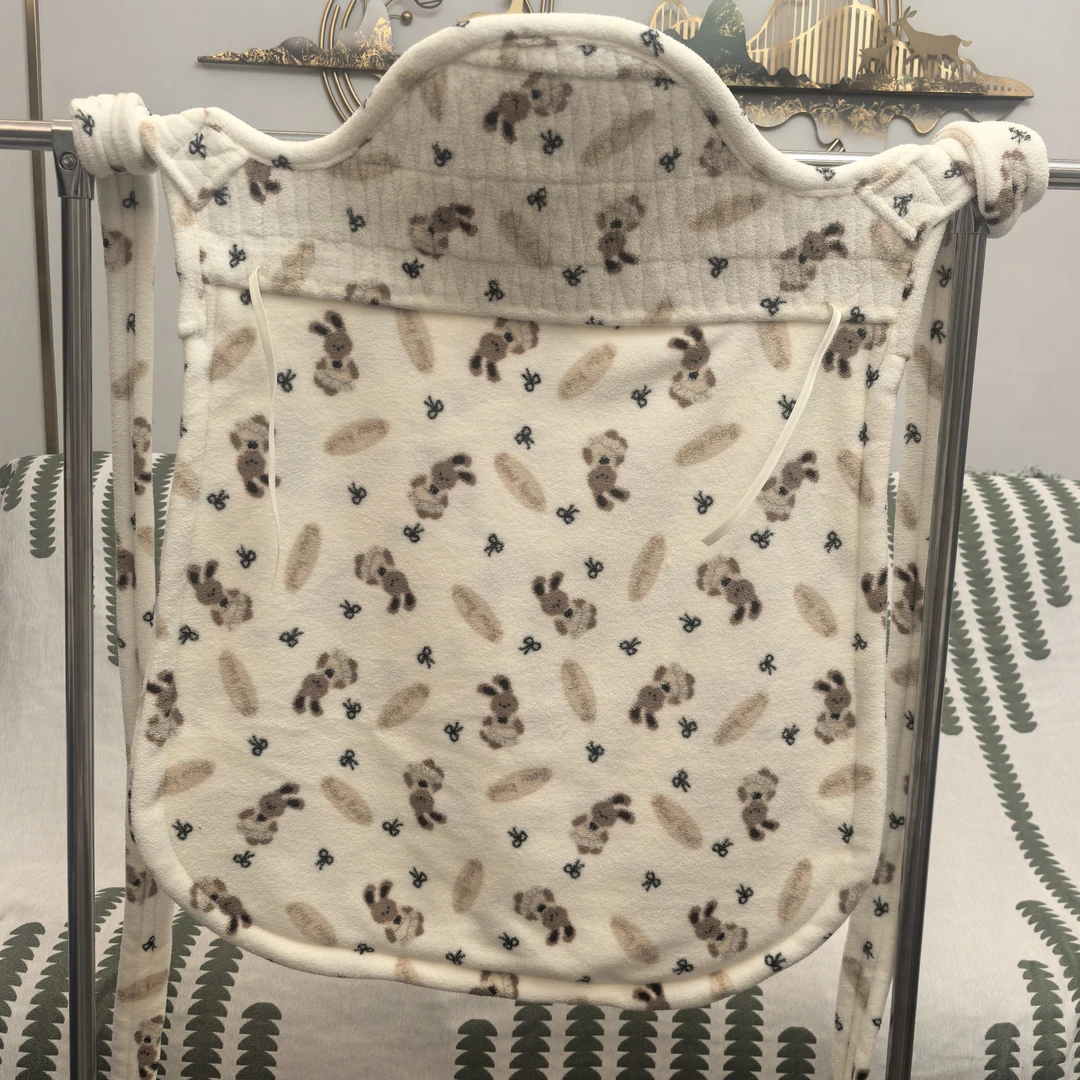 传统特色背带保暖背带法兰绒面料到0到3岁米色兔