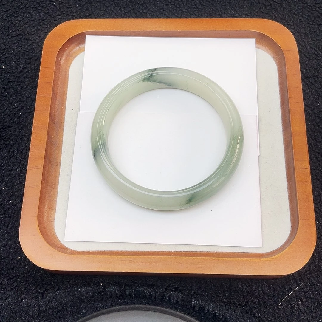 石英质玉未镶嵌手镯802