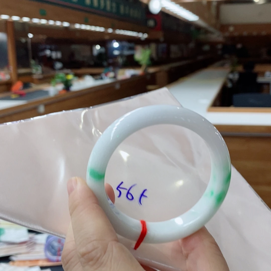 翡翠未镶嵌手镯翡翠