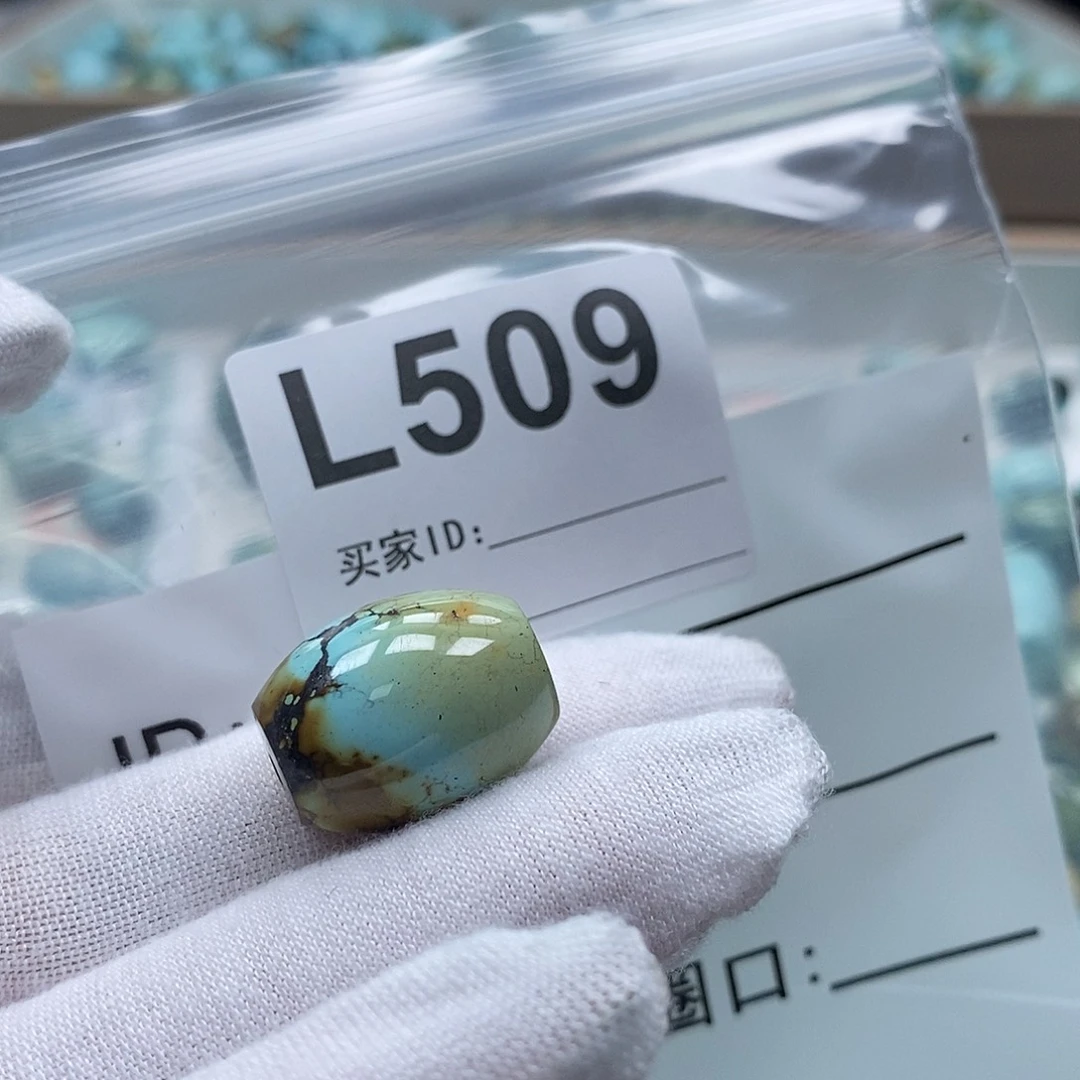 姐***弟玛瑙/玉髓未镶嵌珠宝奇石