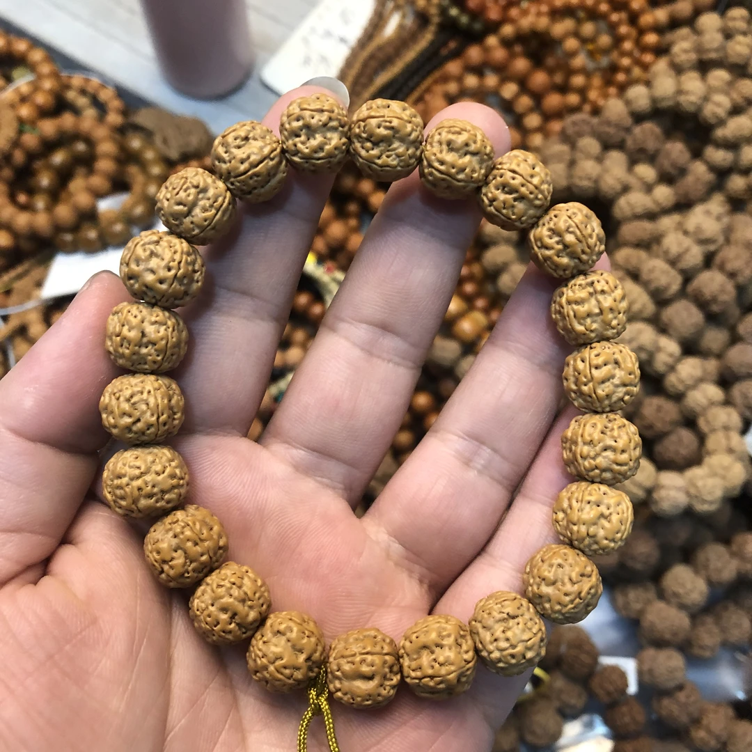 爆款花王手持12-13mm金刚菩提手串梅花桩花王印尼小金刚