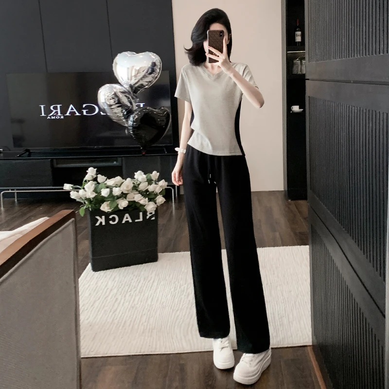 时尚高级感夏季新款休闲套装女修身显瘦V领短袖上衣阔腿裤两件套