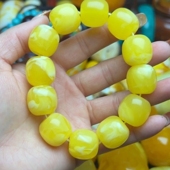 琥珀手串未镶嵌蜜蜡