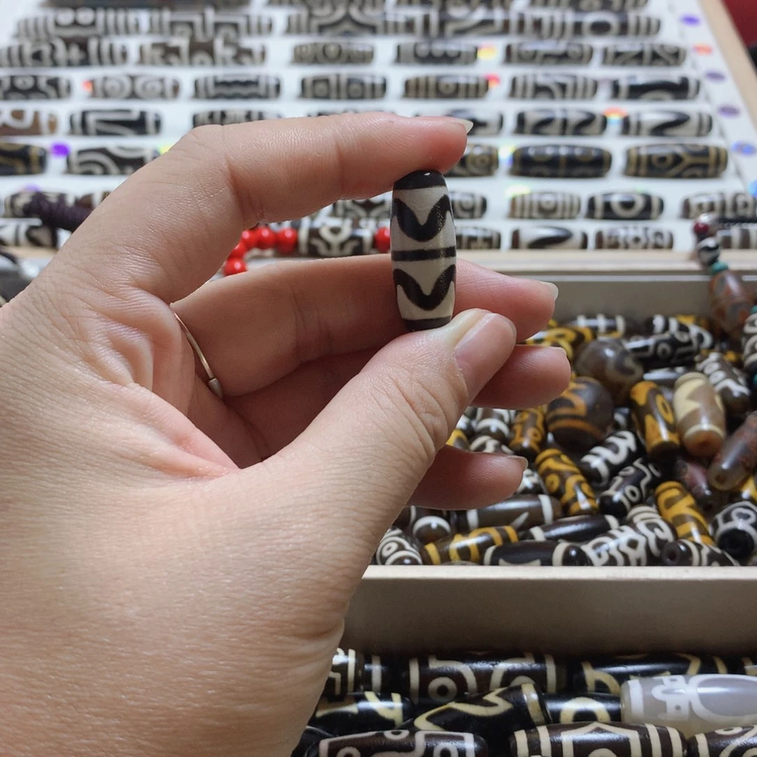 未镶嵌颈饰玛瑙/玉髓