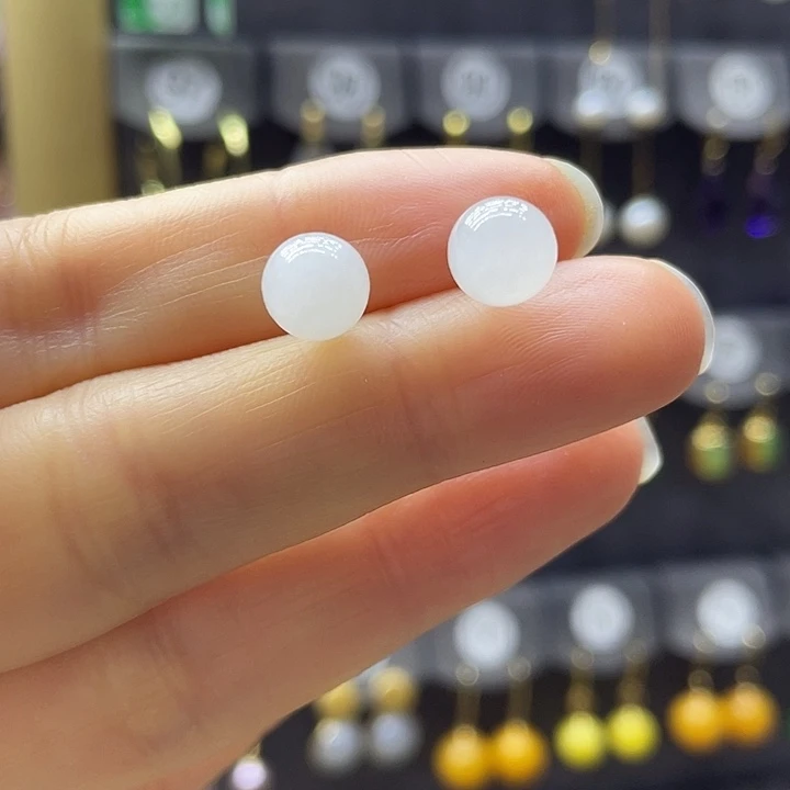 和田玉18K金镶嵌耳饰