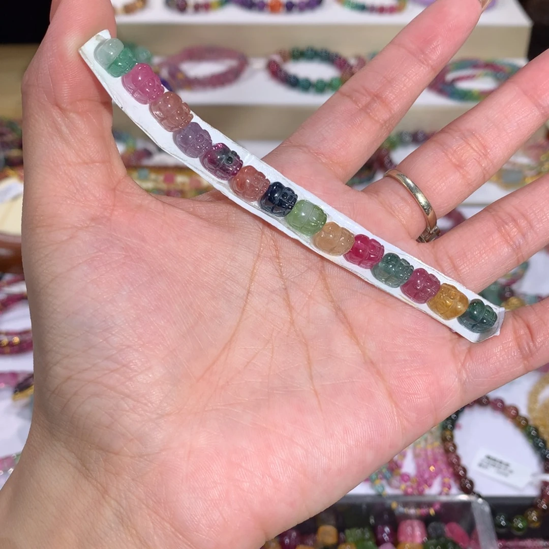 雕刻件未镶嵌碧玺