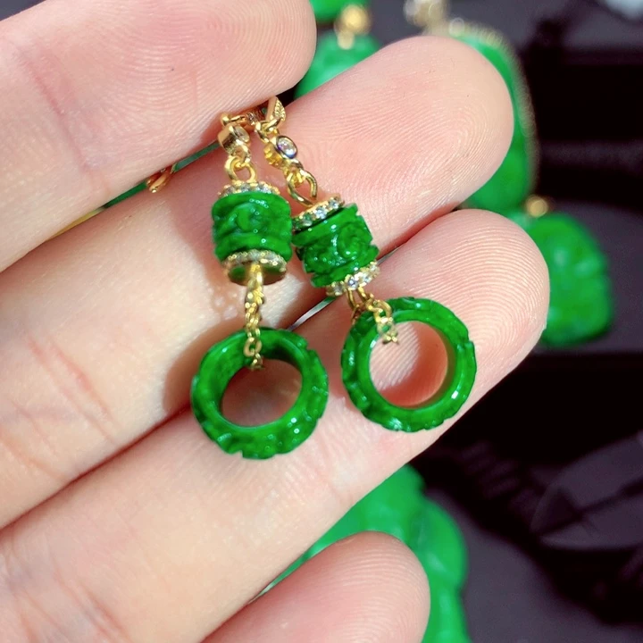 翡翠未镶嵌耳饰A货