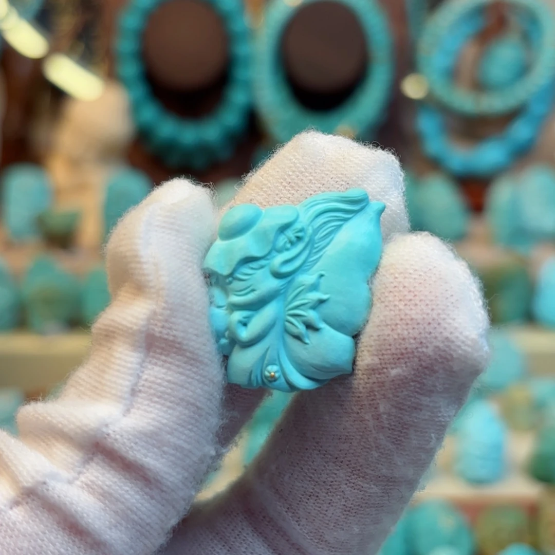 绿松石配饰未镶嵌