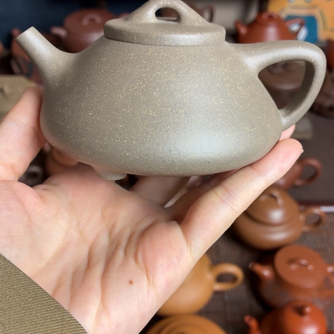 紫砂茶壶紫砂壶。 瑕疵
