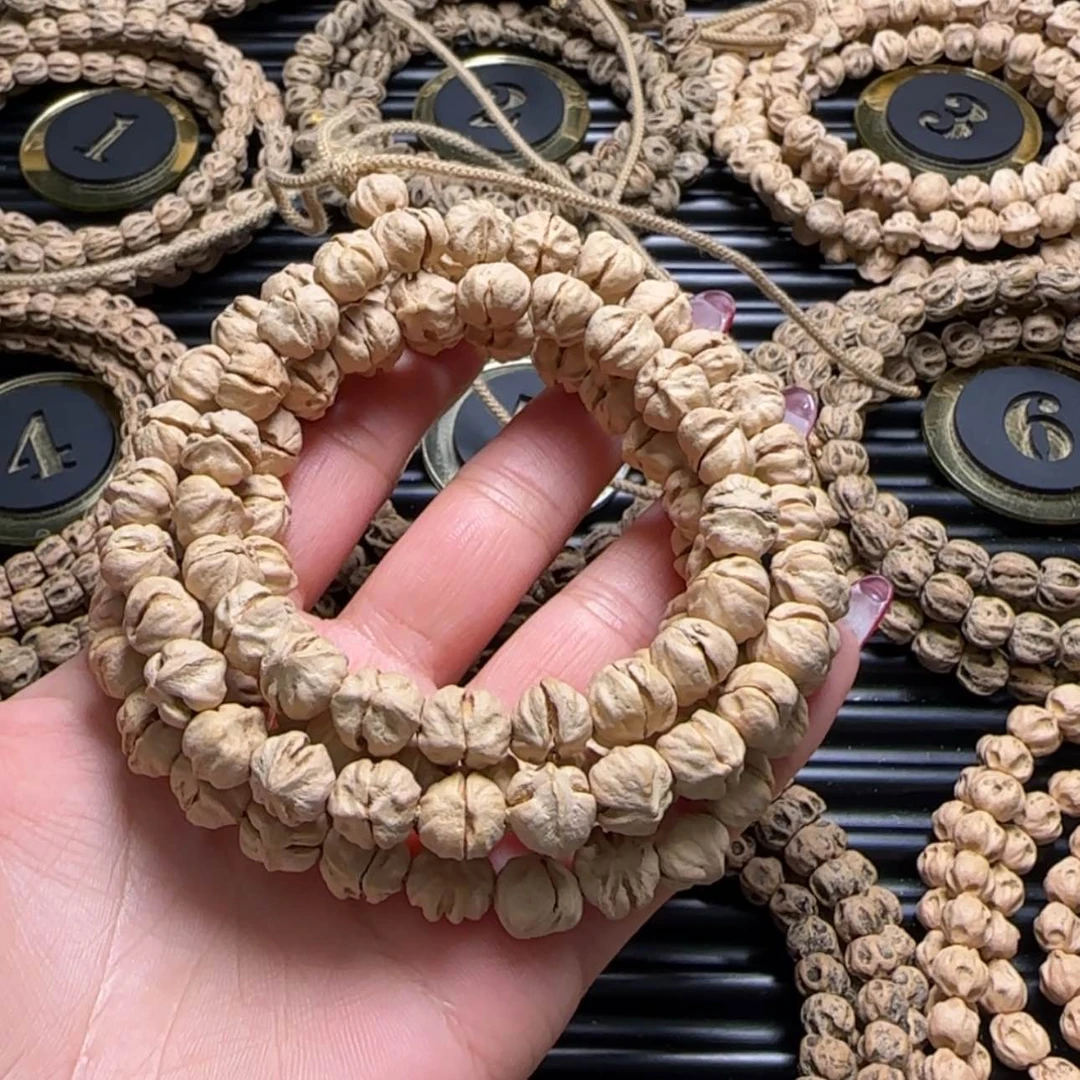 【闪购商品】柏香籽/百香籽吊坠菠*