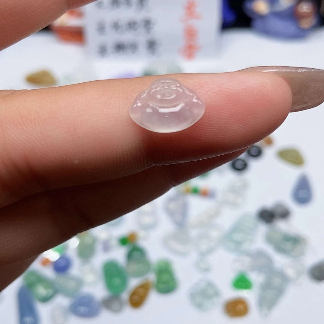 定制翡翠未镶嵌佛公