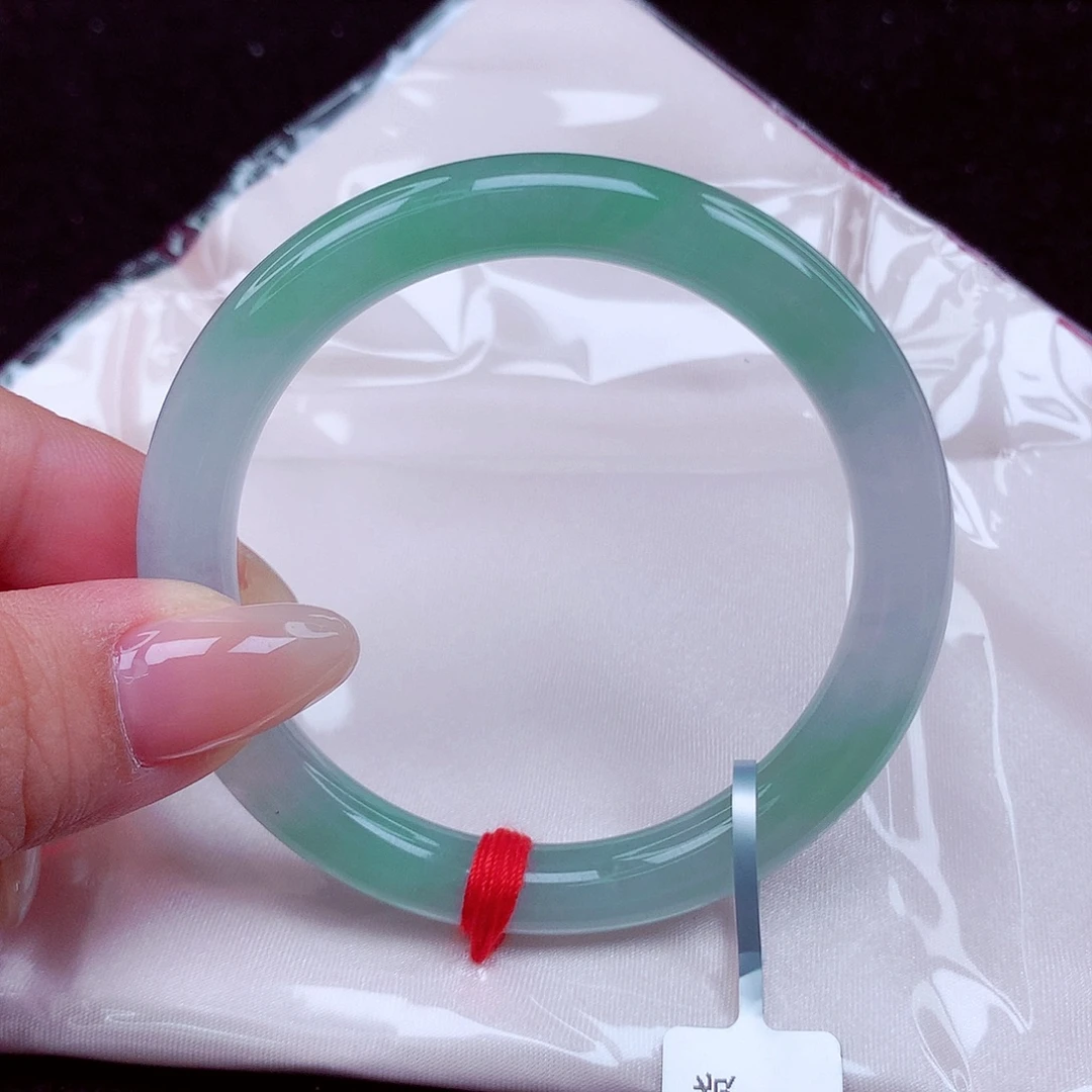 翡翠未镶嵌手镯天然缅甸翡翠A货