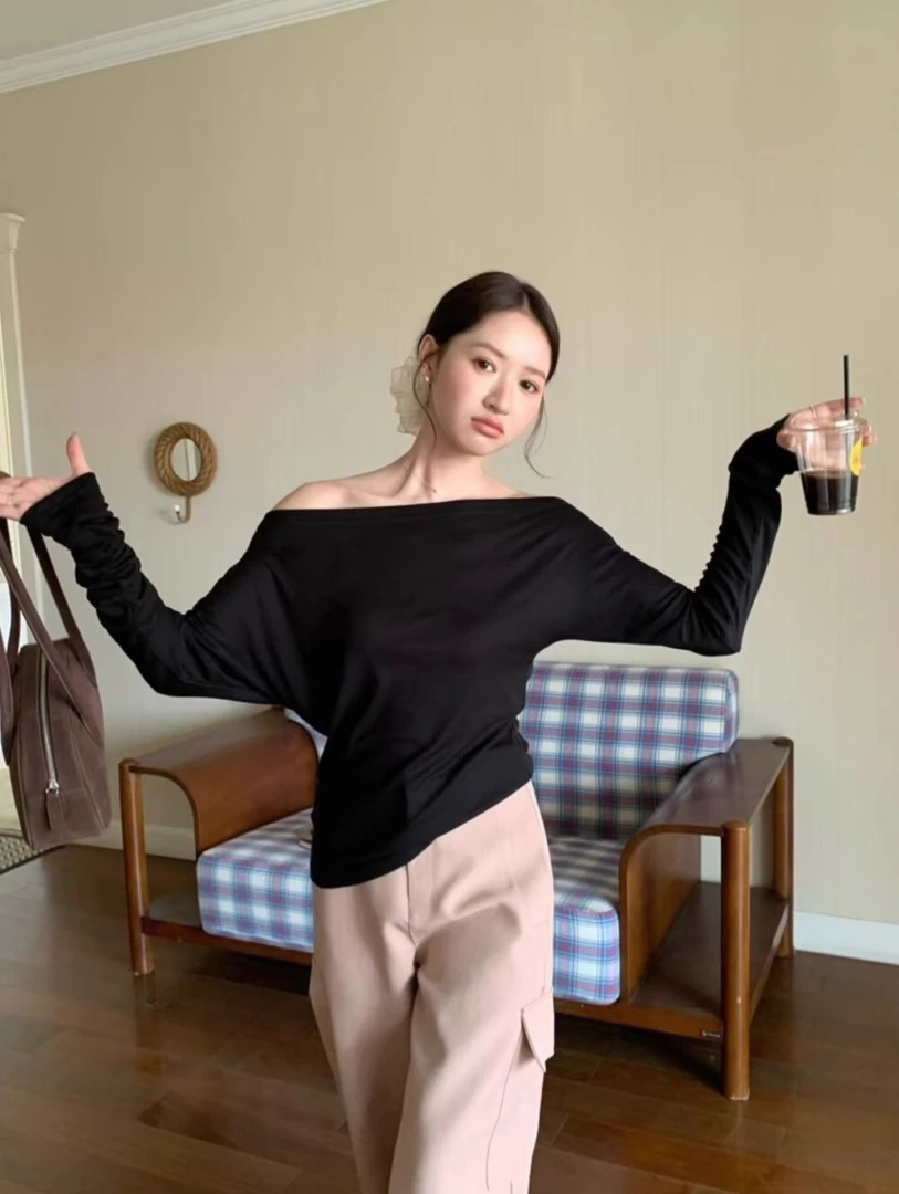 9920（秋上新）一字肩百搭长袖T