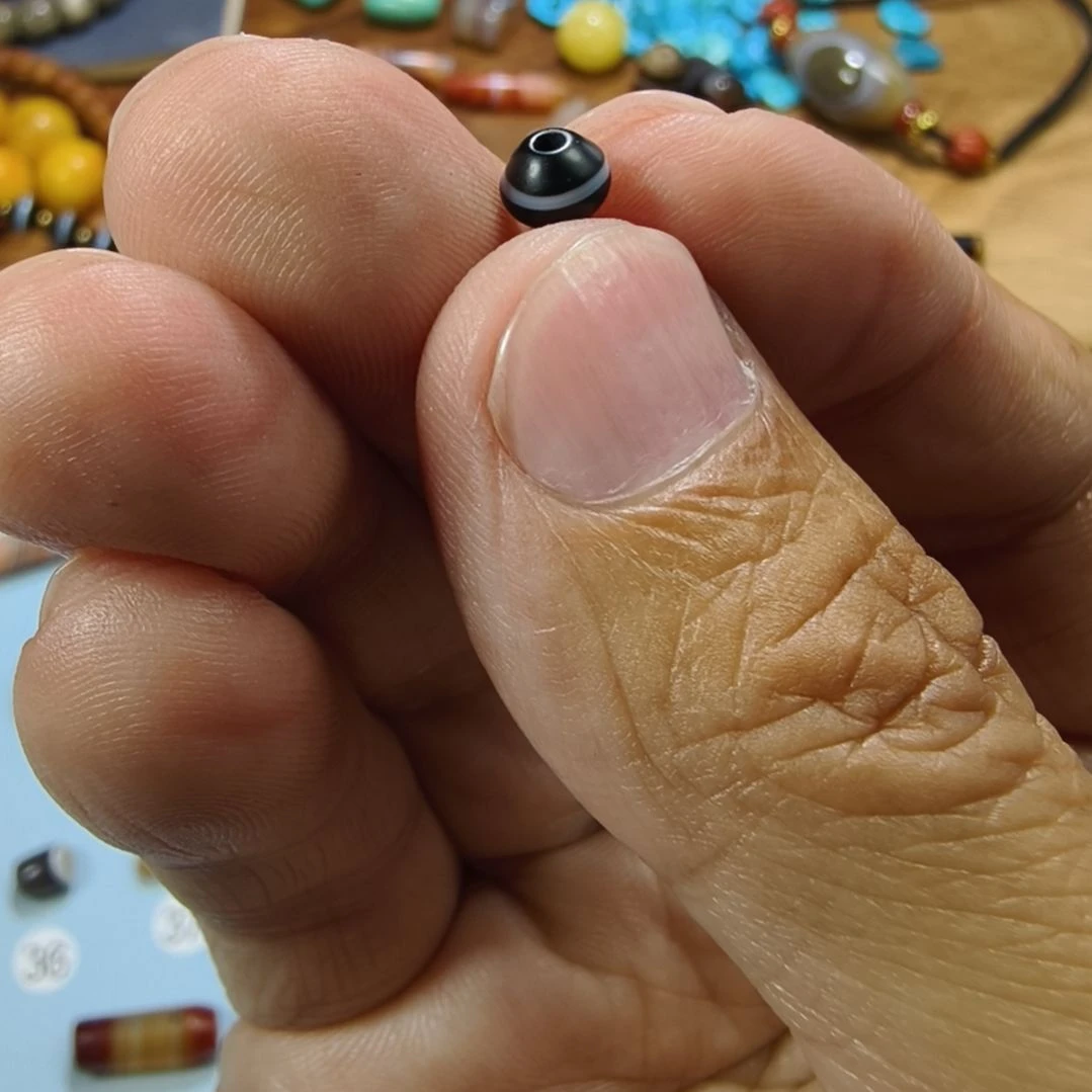 玛瑙/玉髓未镶嵌天然原矿玛瑙