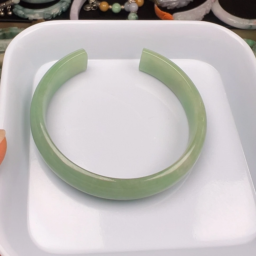 翡翠未镶嵌手链放漏开口镯