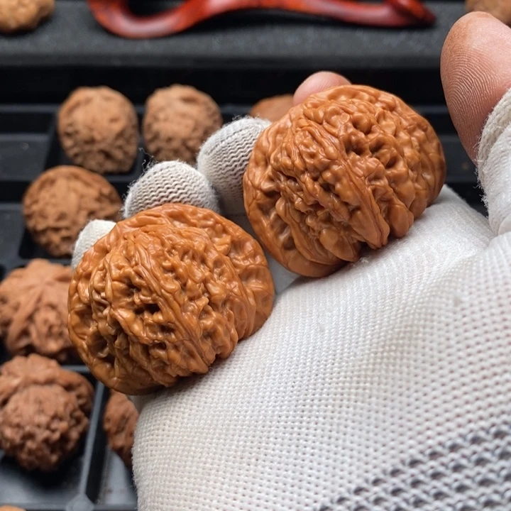 无***东文玩核桃把件楼子