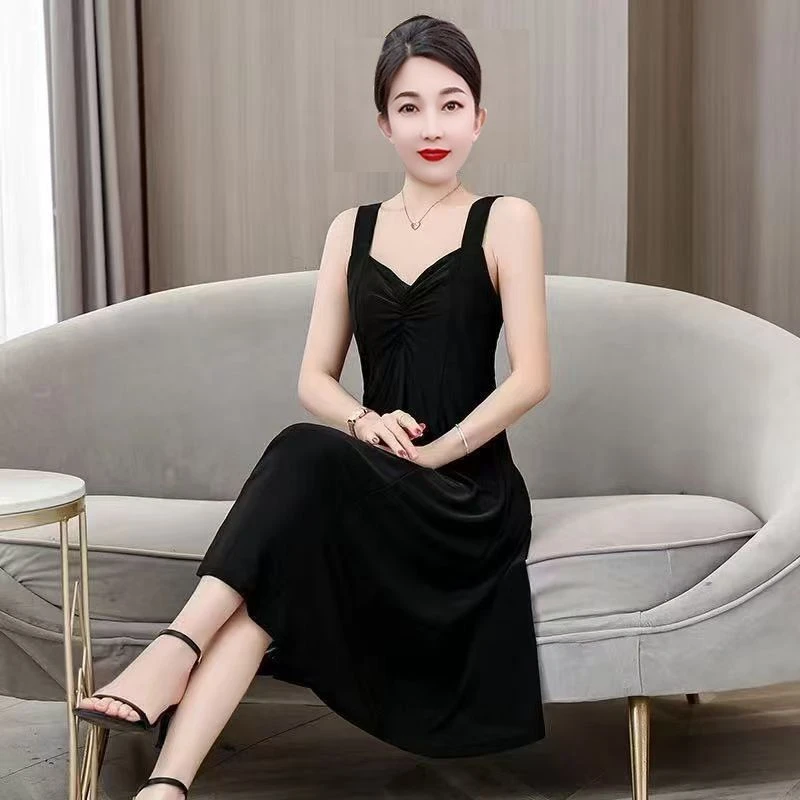 夏季新款时尚复古吊带连衣裙洋气减龄妈妈装遮肚显瘦碎花中长裙