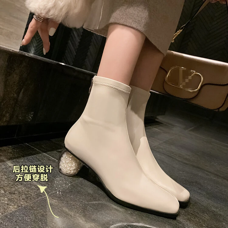 异形跟弹力瘦瘦靴2025秋冬新款短筒女靴子百搭中跟短靴时尚马丁靴