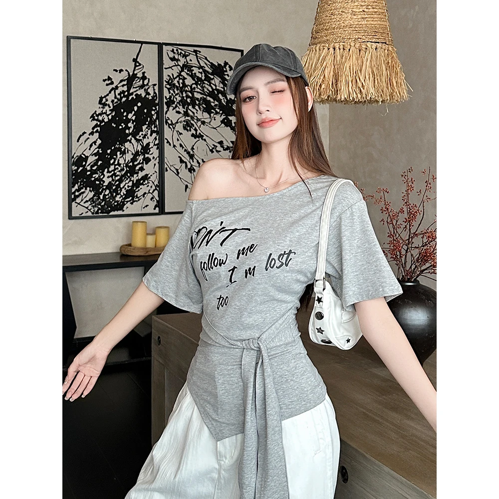 戈缕设计感斜肩短袖t恤女2025夏季新款绑带收腰不规则露肩上衣