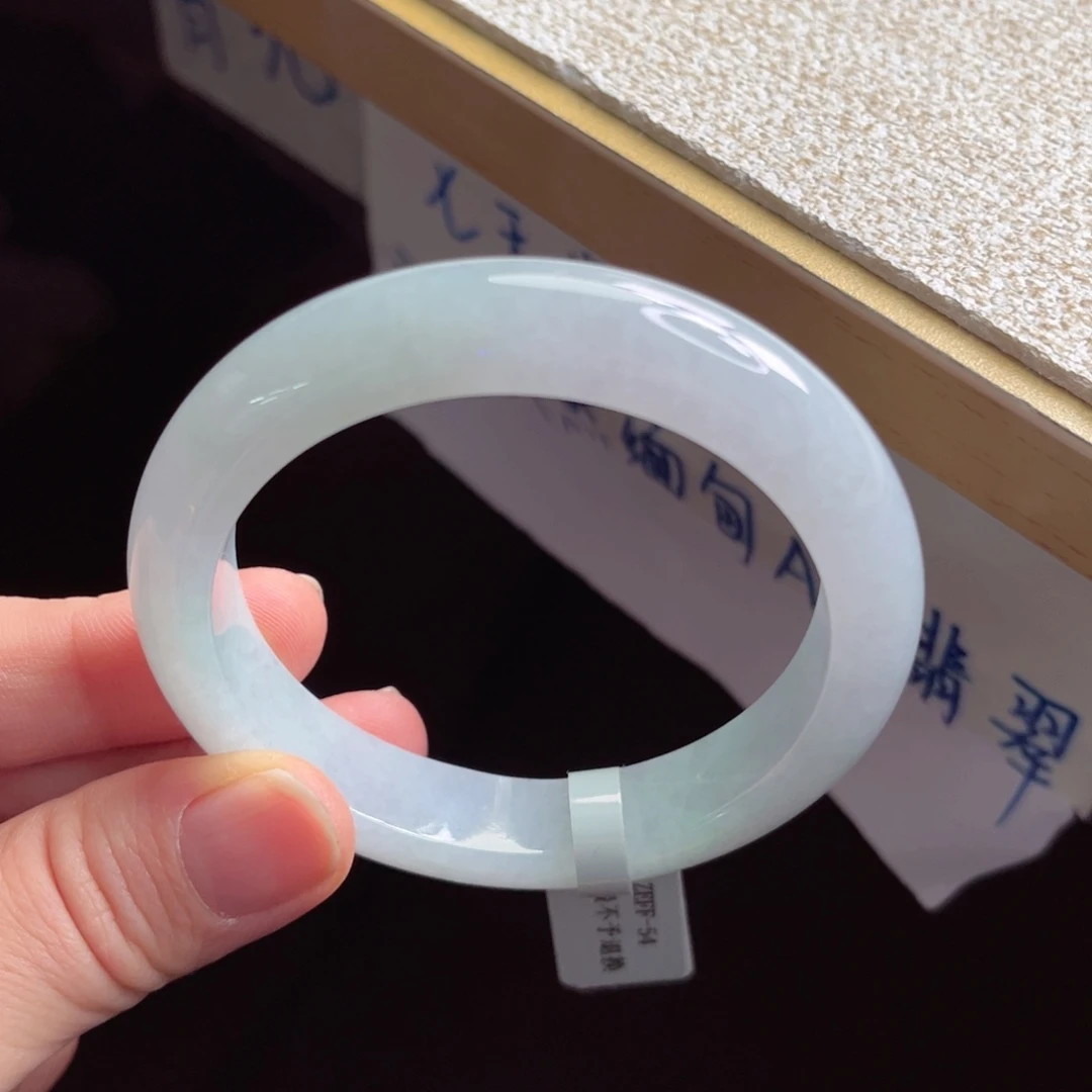 翡翠未镶嵌手镯手镯